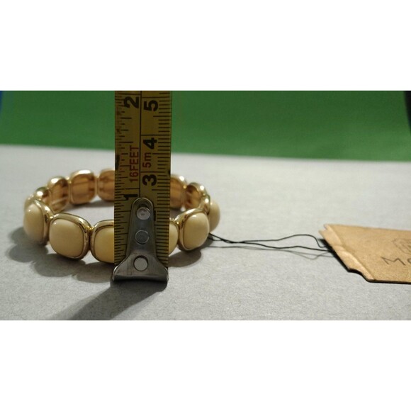 Monet Bangle Bracelet Eggshell Resin Gold Tone Metal Fashion Jewelry Stretchy x1 - Picture 6 of 11